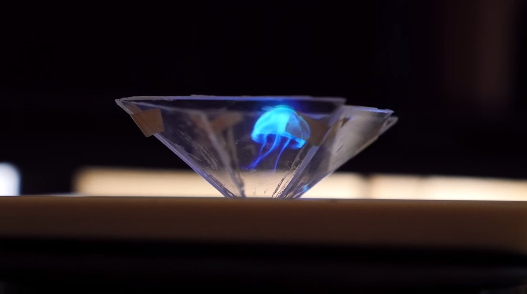 smartphone hologram