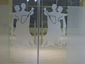 Doors-to-the-World-of-Dancing