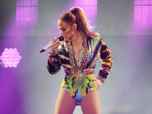 Jennifer-Lopez-outfit